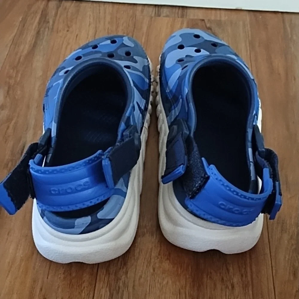CROCS Kids Blue Camouflage Clogs with White Soles
